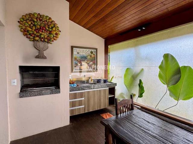 Casa de condomínio disponível para venda em Barra do Una!