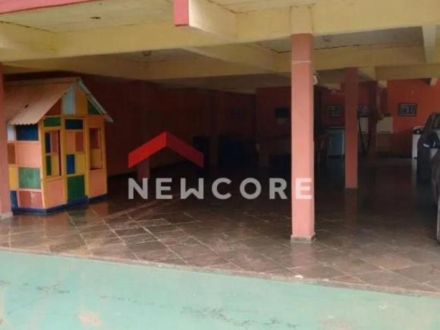 Casa de condomínio em C Centro Matozinhos/MG