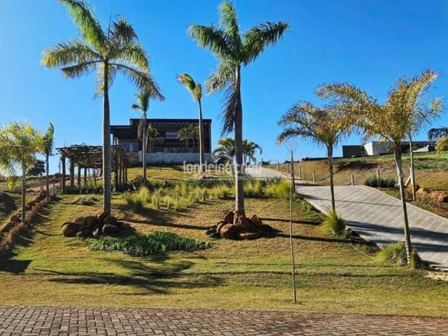 Casa de Condomínio em condomínio à Venda em Sertanópolis PR