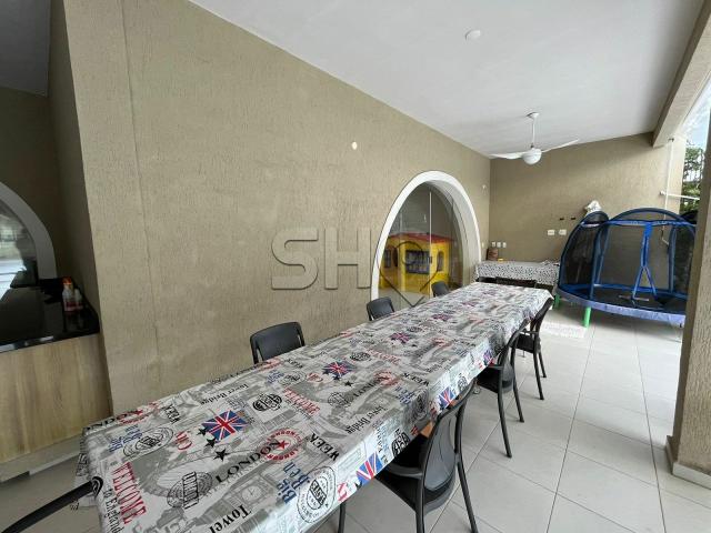 Casa de condomínio em Acapulco com 6 dormitórios