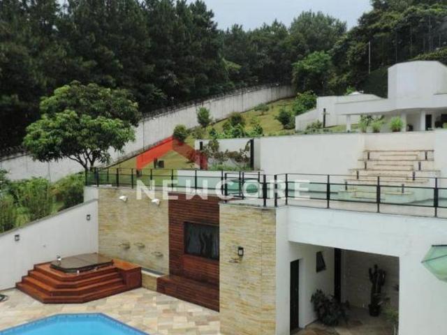 Casa de condomínio em Alameda Apetubas Alphaville Santana de Parnaíba/SP