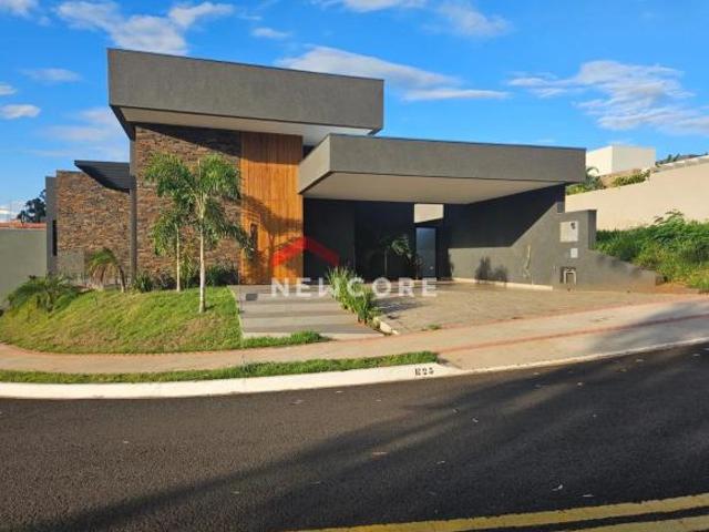Casa de condomínio em Avenida Comendador José da Silva Martha Vila Santista Bauru/SP