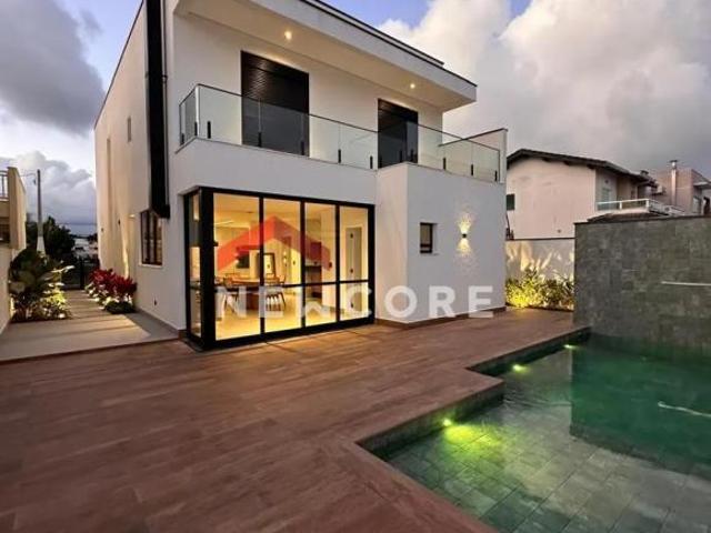 Casa de condomínio em Avenida Luciano de Bona Bougainville Residencial IV Peruíbe/SP