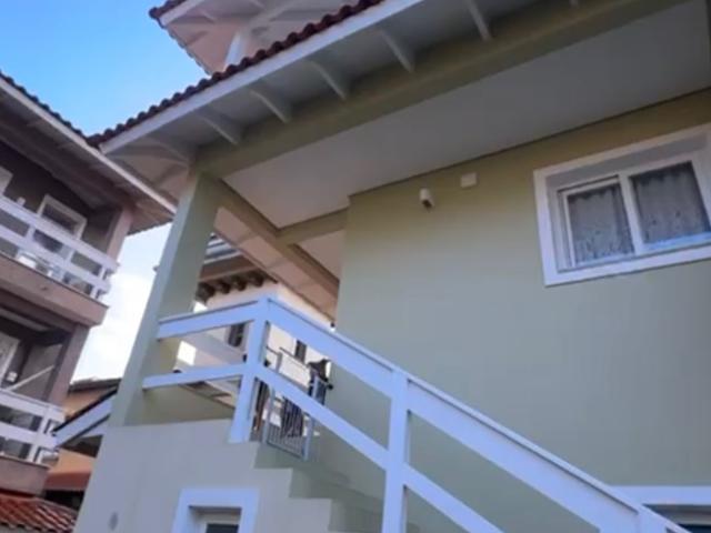 Casa de Condomínio em Jurerê com Conforto e Estilo