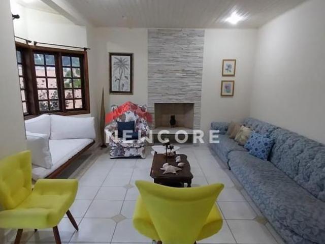 Casa de condomínio em Rua Vinte Estância São Marcos Peruíbe/SP