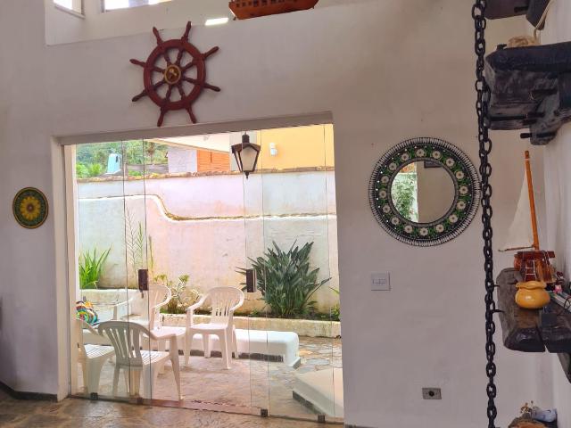 Casa de Condomínio na Praia do Lázaro, Ubatuba