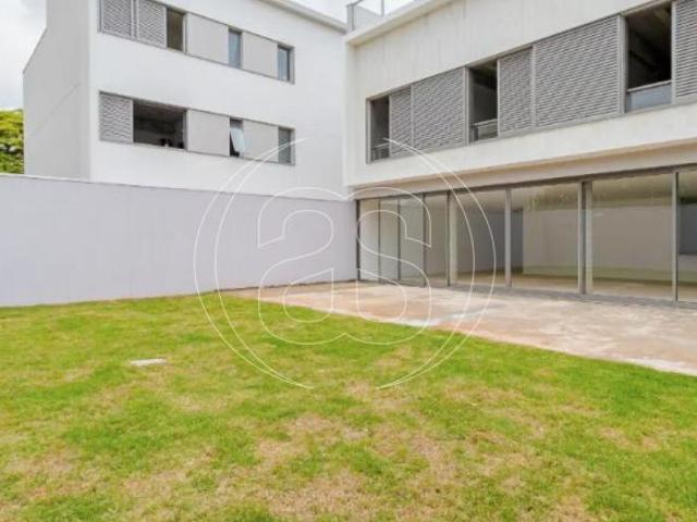 CASA DE CONDOMINIO NA REGIÃO DO JARDIM EUROPA