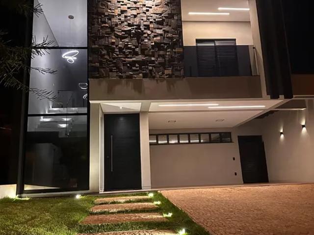 Casa de condomínio para venda tem 223 metros quadrados com 3 quartos