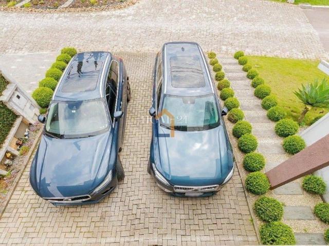 Casa de Condomínio Para Venda E Aluguel Em Umbará de 470.00 m² Com 4 Quartos, 1 Suite E 4 Garagens
