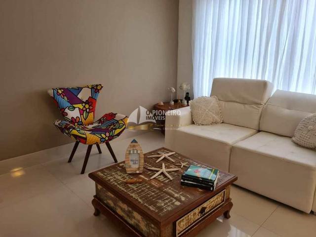 Casa de condomínio, para venda e locação anual, em Juquehy