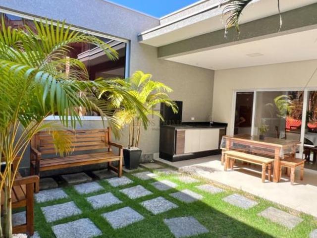 Casa de Condomínio para venda em Transurb de 142.00m² com 2 Quartos, 2 Suites e 4 Garagens