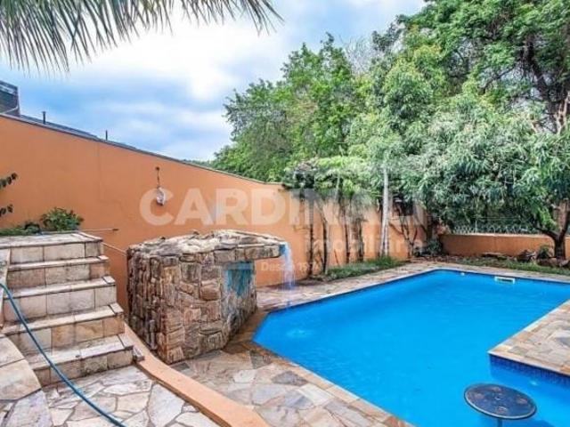 Casa de Condomínio para venda em Vila Marieta de 377.00m² com 5 Quartos, 5 Suites e 4 Garagens