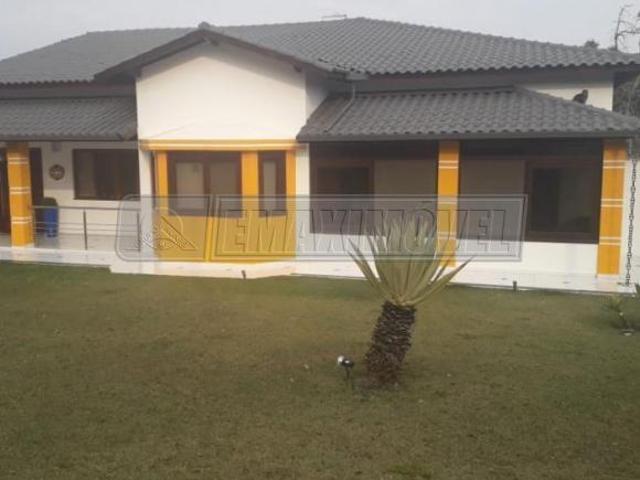 Casa de Condomínio para venda em Vila Roma de 440.00m² com 4 Quartos, 2 Suites e 6 Garagens