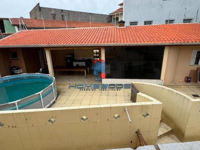 Casa de Condomínio para venda em Vila San Martin de 435.00m² com 5 Quartos e 2 Garagens