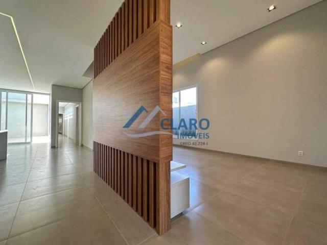 Casa de Condomínio para venda em Vila Santista de 215.00m² com 3 Quartos, 3 Suites e 4 Garagens