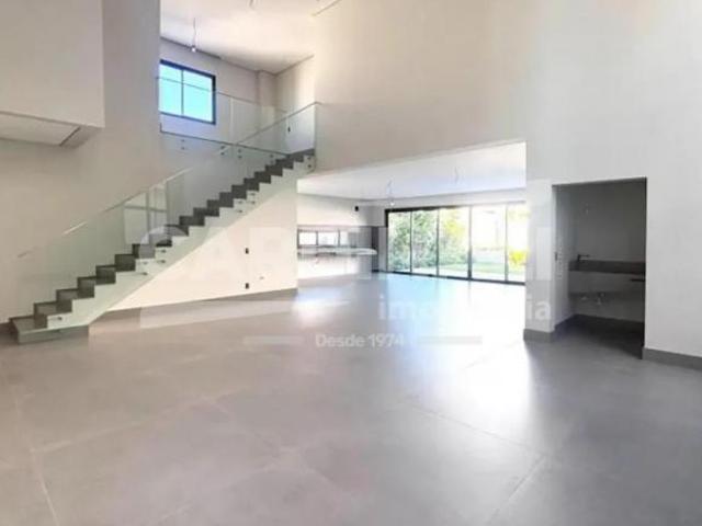 Casa de Condomínio para venda em Ville Sainte Hélène de 353.00m² com 4 Quartos, 4 Suites e 4 Garagen