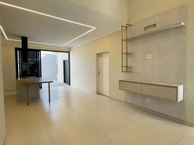 Casa de Condomínio para venda em AEROPORTO de 147.00m² com 3 Quartos e 3 Suites