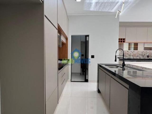 Casa de Condomínio para venda em Aeroporto de 166.00m² com 3 Quartos, 1 Suite e 2 Garagens