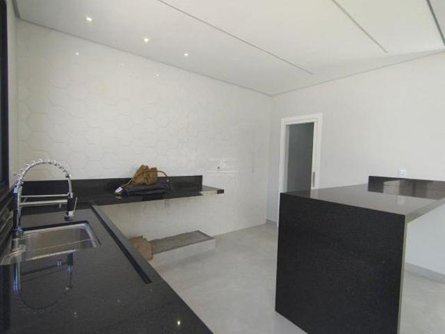 Casa de Condomínio para venda em Além Ponte de 200.00m² com 3 Quartos, 3 Suites e 4 Garagens