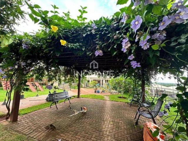 Casa de Condomínio para venda em Araporã
