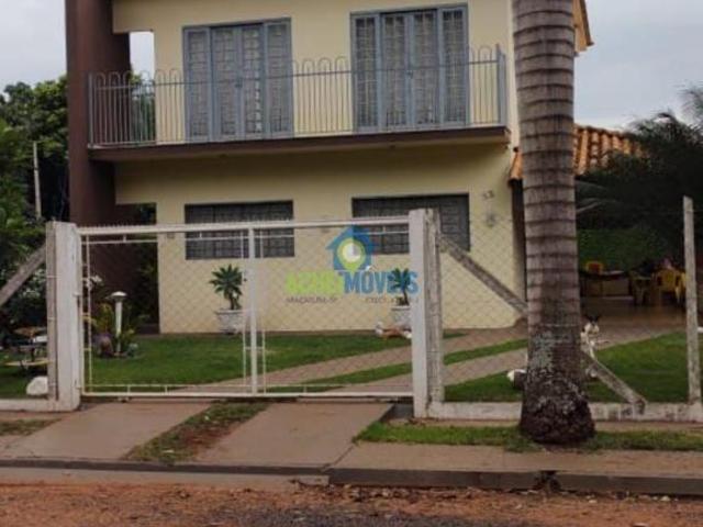 Casa de Condomínio para venda em Centro de 402.00m² com 3 Quartos, 2 Suites e 3 Garagens
