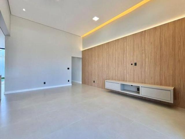 Casa de Condomínio para venda em Condomínio Park Vista Real de 140.00m² com 3 Quartos, 2 Suites e 3