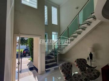 Casa de Condomínio para venda em Condomínio Residencial Granja Olga Ii de 268.00m² com 3 Quartos, 3