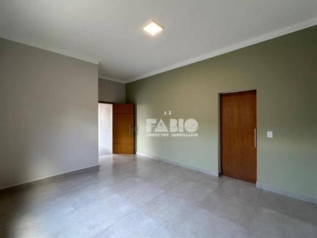 Casa de Condomínio para venda em Damha Fit de 160.00m² com 3 Quartos, 1 Suite e 4 Garagens