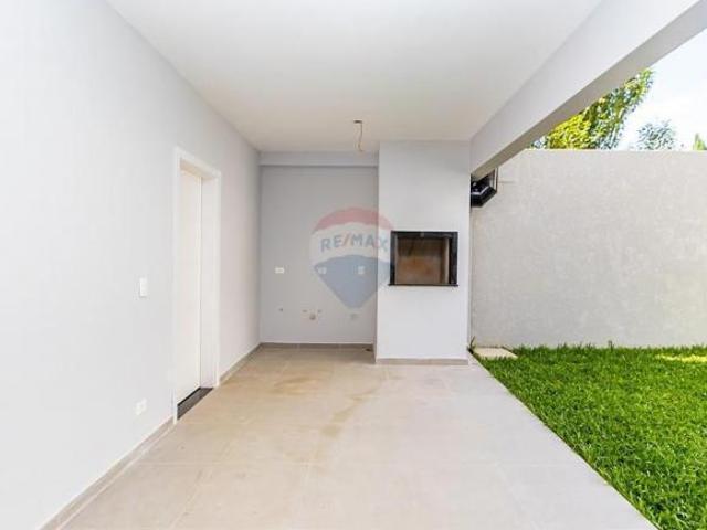 Casa de Condomínio para venda em Guabirotuba de 250.00m² com 3 Quartos, 3 Suites e 1 Garagem