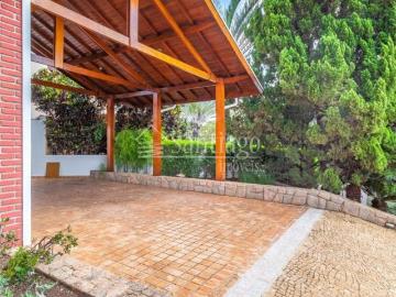Casa de Condomínio para venda em Jardim Madalena de 455.00m² com 4 Quartos, 4 Suites e 4 Garagens