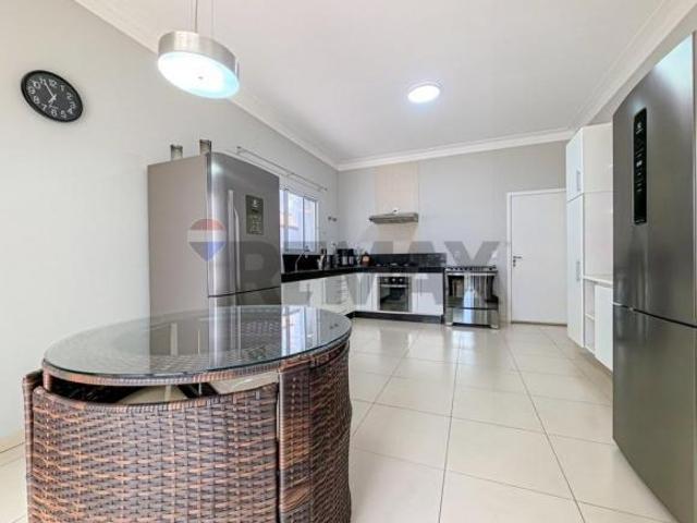 Casa de Condomínio para venda em Jardim Clube Do Bosque de 182.00m² com 3 Quartos e 1 Suite
