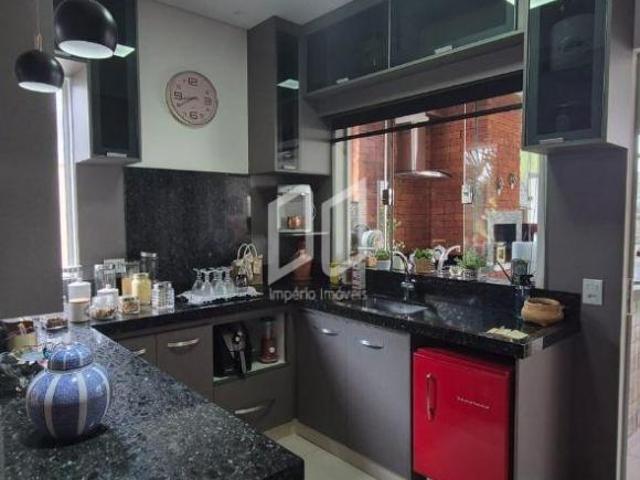 Casa de Condomínio para venda em Jardim Salto Grande de 180.00m² com 3 Quartos, 1 Suite e 4 Garagens