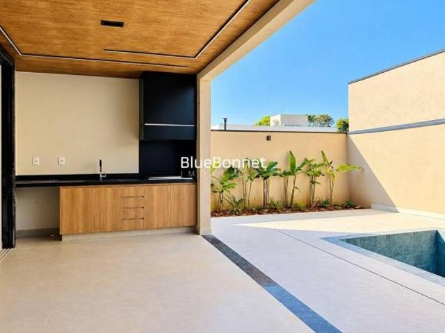 Casa de Condomínio para venda em Jardim Samambaia de 254.00m² com 4 Quartos, 4 Suites e 4 Garagens