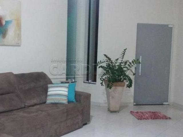 Casa de Condomínio para venda em Jd. Dos Flamboyant de 180.00m² com 3 Quartos, 1 Suite e 2 Garagens