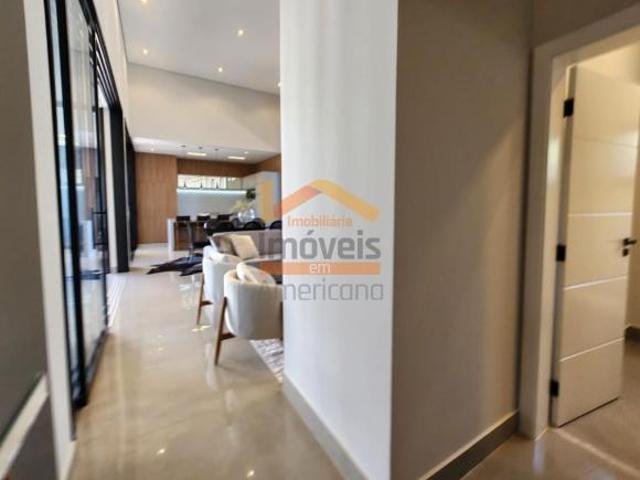 Casa de Condomínio para venda em Loteamento Residencial Jardim Villagio de 280.00m² com 4 Quartos, 4