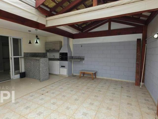 Casa de Condomínio para venda em Medeiros de 111.00m² com 3 Quartos, 1 Suite e 2 Garagens