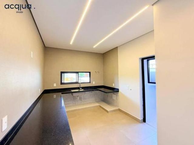 Casa de Condomínio para venda em Quinta Da Mata de 178.00m² com 3 Quartos, 3 Suites e 4 Garagens