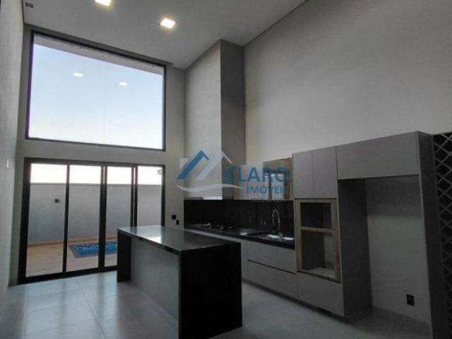 Casa de Condomínio para venda em Quinta Ranieri de 210.00m² com 3 Quartos, 3 Suites e 2 Garagens