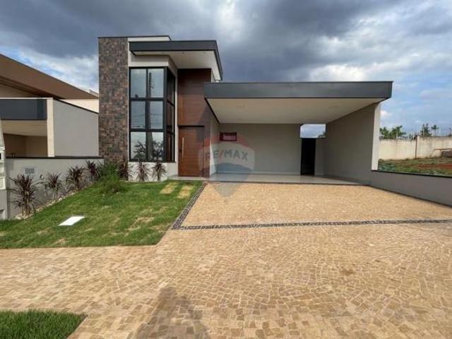 Casa de Condomínio para venda em Recreio Anhangüera de 160.00m² com 3 Quartos e 4 Garagens