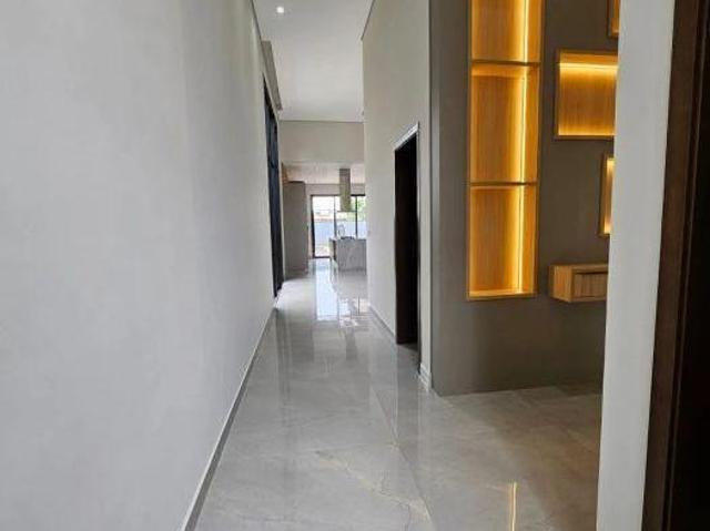 Casa de Condomínio para venda em Residencial E Empresarial Alphaville de 252.00m² com 4 Quartos, 4 S
