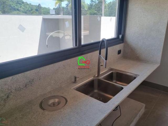 Casa de Condomínio para venda em Santa Cândida de 273.00m² com 4 Quartos e 4 Suites