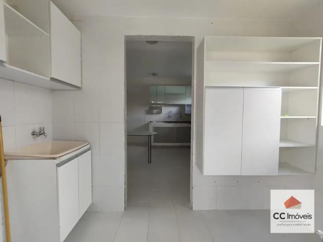 ALDEIA CC IMÓVEIS Casa de condomínio para venda possui 187 m² com 3 suítes