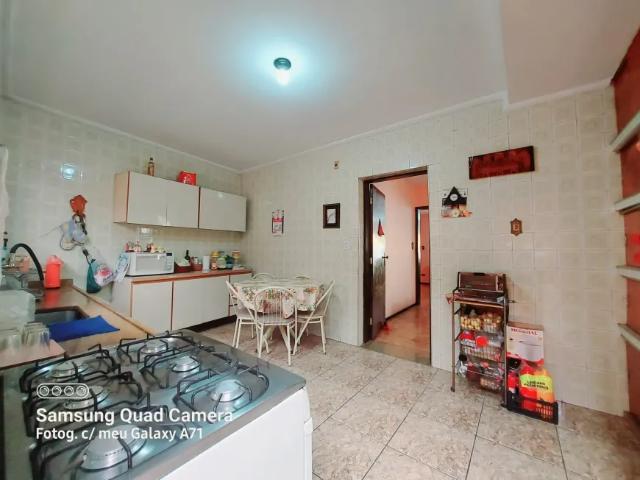 Casa de condomínio para venda possui 85 metros quadrados com 3 quartos