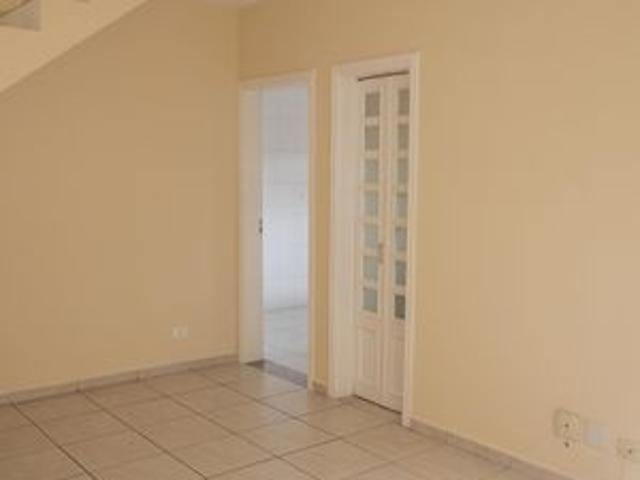 Casa de condomínio para alugar com 100m², 2 quartos e 1 vaga