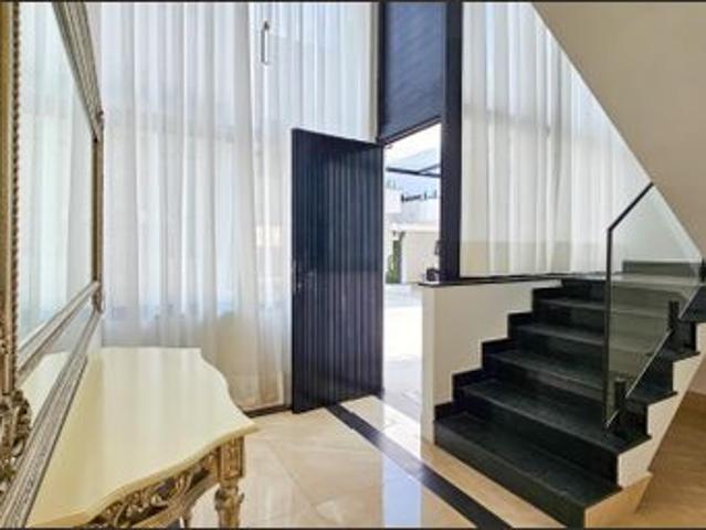 Casa de condomínio para alugar com 460m², 4 quartos e 4 vagas
