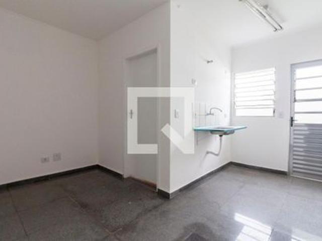 Casa de condomínio para alugar com 50m², 1 quarto e sem vaga