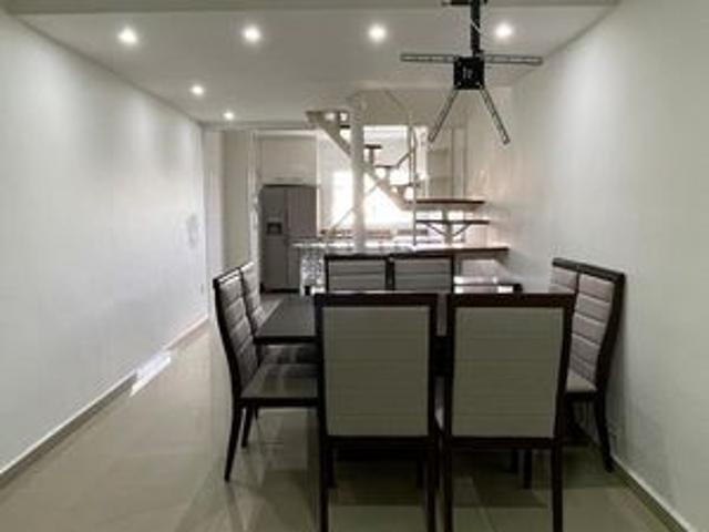 Casa de condomínio para alugar com 80m², 2 quartos e 2 vagas
