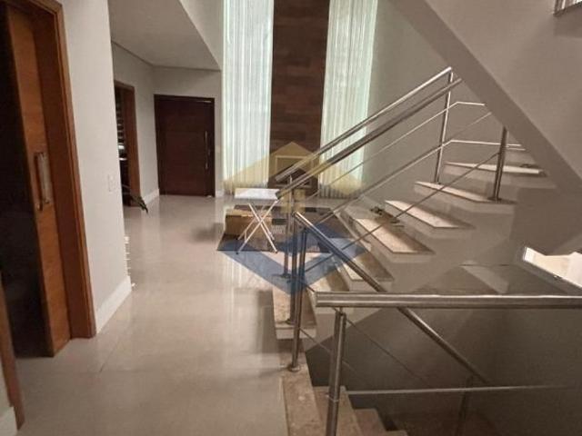 Casa de Condomínio Para Alugar Em Jardim Novo Mundo de 470.00 m² Com 4 Quartos, 4 Suites E 6 Garagens