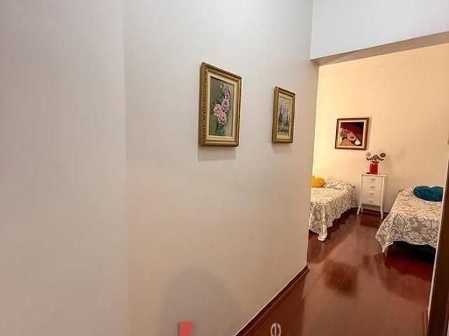 Casa de Condomínio Para Alugar Em Jardim São José de 480.00 m² Com 3 Quartos, 3 Suites E 6 Garagens