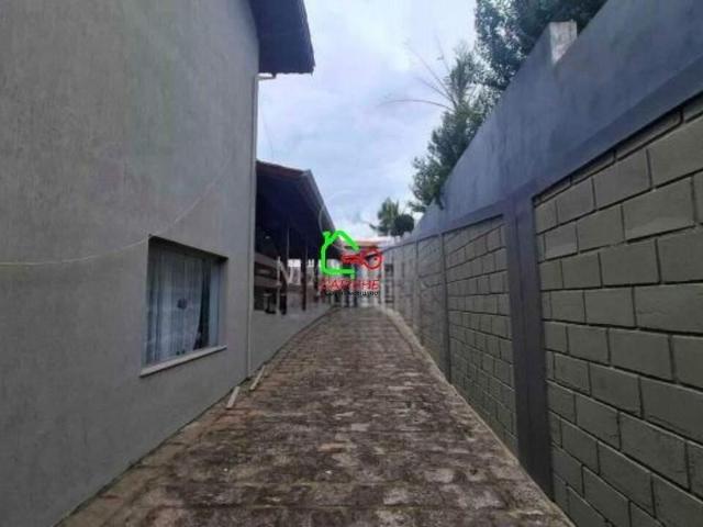 Casa de Condomínio Para Alugar Em São Joaquim de 493.00 m² Com 4 Quartos, 2 Suites E 5 Garagens